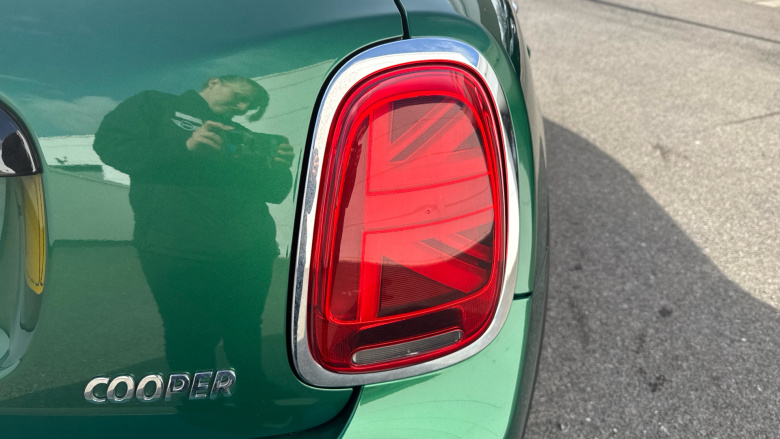 MINI Hatchback 1.5 Cooper Exclusive 5dr Petrol Hatchback